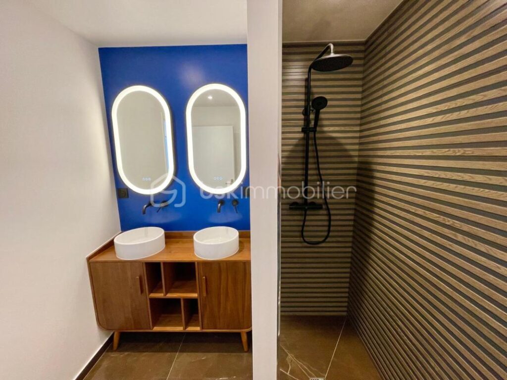 SOUS OFFRE- CO- EXCLUSIVITE – CANNES – CROIX DES GARDES – 132 M² – 4 PIECES – VUE MER – CALME – PISCINE – PARKING – 4 pièces – 3 chambres – 132 m²