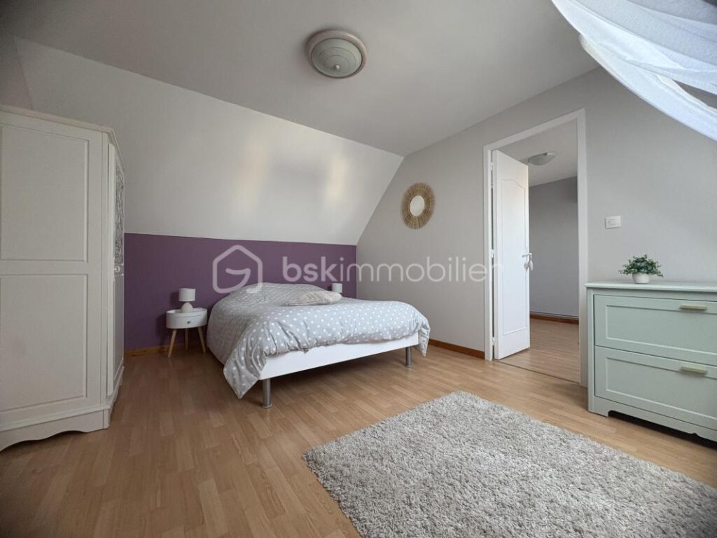 Maison semi plain pied de 98M2 – 6 pièces – 4 chambres – 98 m²