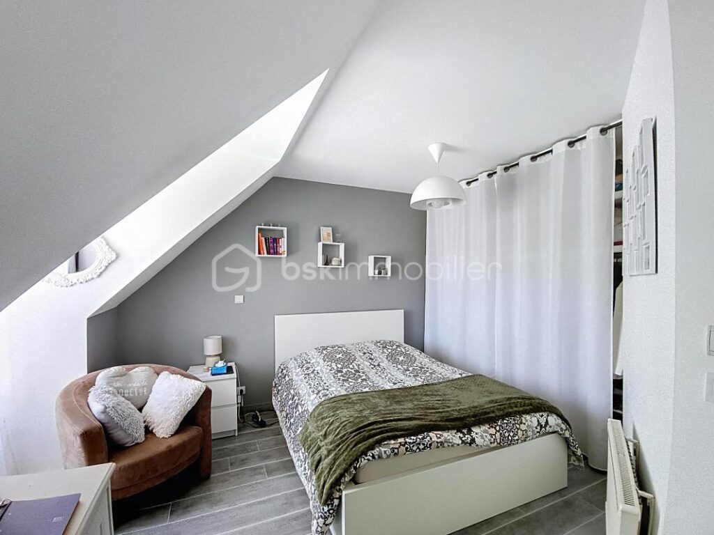 BELLE MAISON AVEC PISCINE PROCHE DE DIJON – 4 pièces – 3 chambres – 110 m²