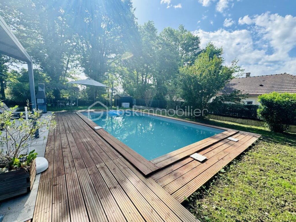 Maison 230m² 6 chambres vue Pyrénées – 7 pièces – 6 chambres – 230 m²