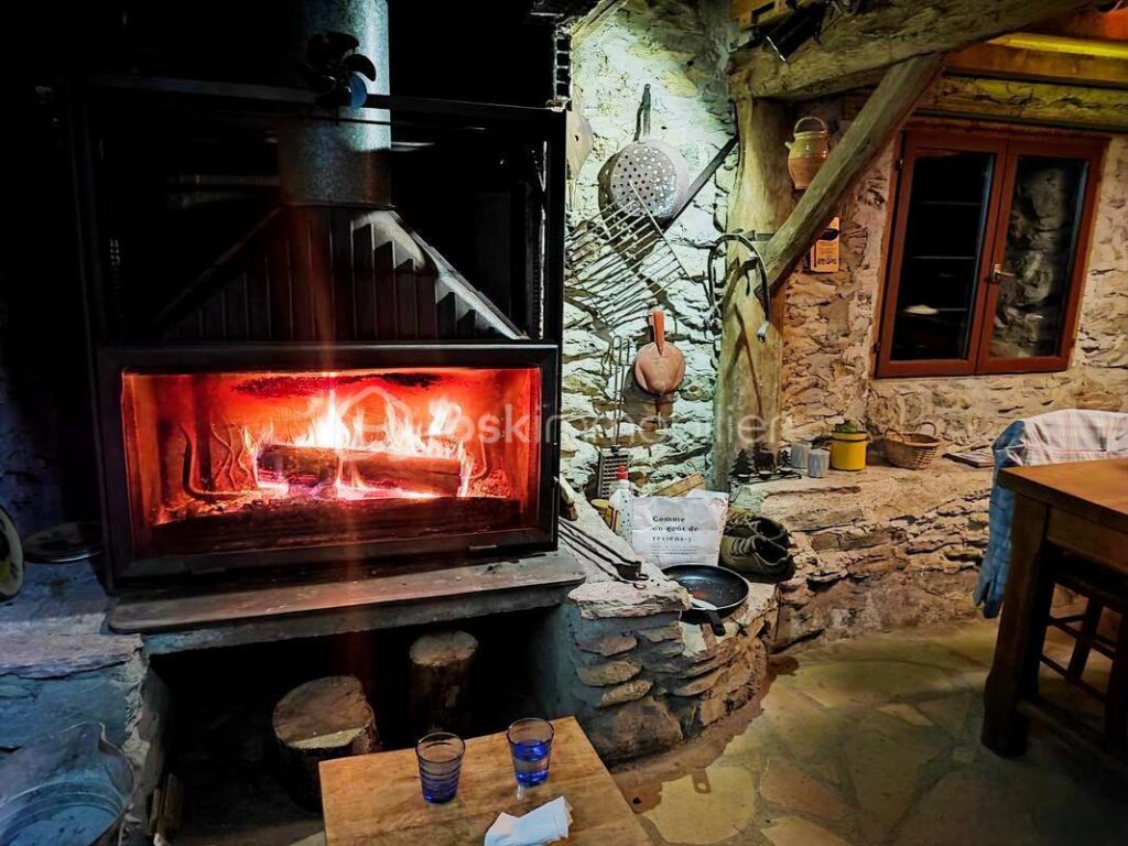 🦌 Sacoué 65370 – Las Aréousos : La bergerie qui murmure au vent 🦌 – 2 pièces – 1 chambre – 40 m²