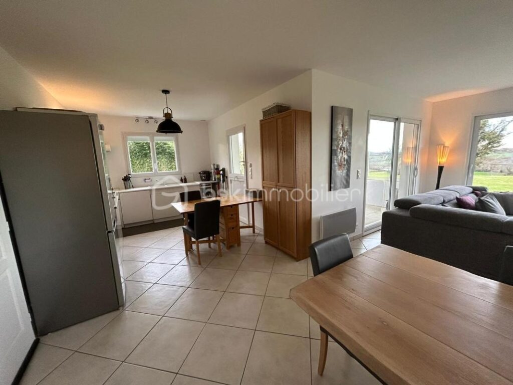 A SAISIR MAISON CONTEMPORAINE – 4 pièces – 3 chambres – 98 m²