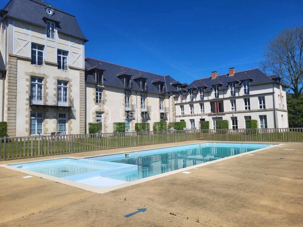 BADEN – GOLFE DU MORBIHAN – APPARTEMENT 35 M² – PISCINE – TERRASSE – 3 pièces – 2 chambres – 34 m²