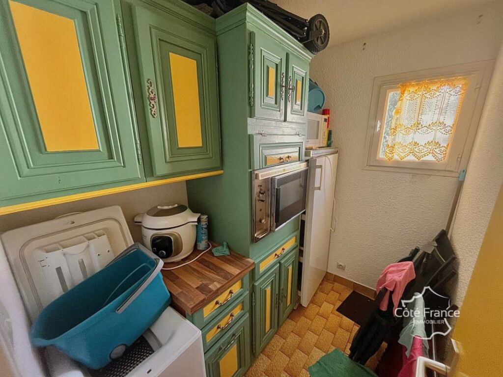 Spacieux appartement avec terrasse et parking proche falaise – 2 pièces – 1 chambre – 30 m²