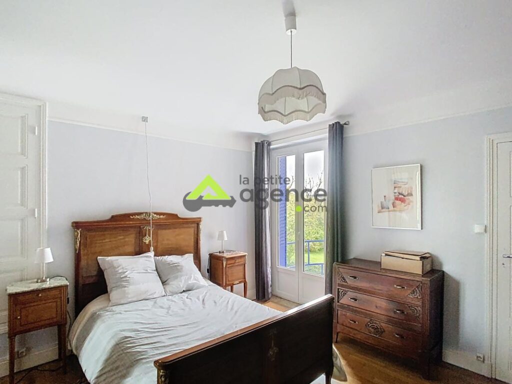 Maison de campagne dans charmant village – 5 pièces – 3 chambres – 110 m²