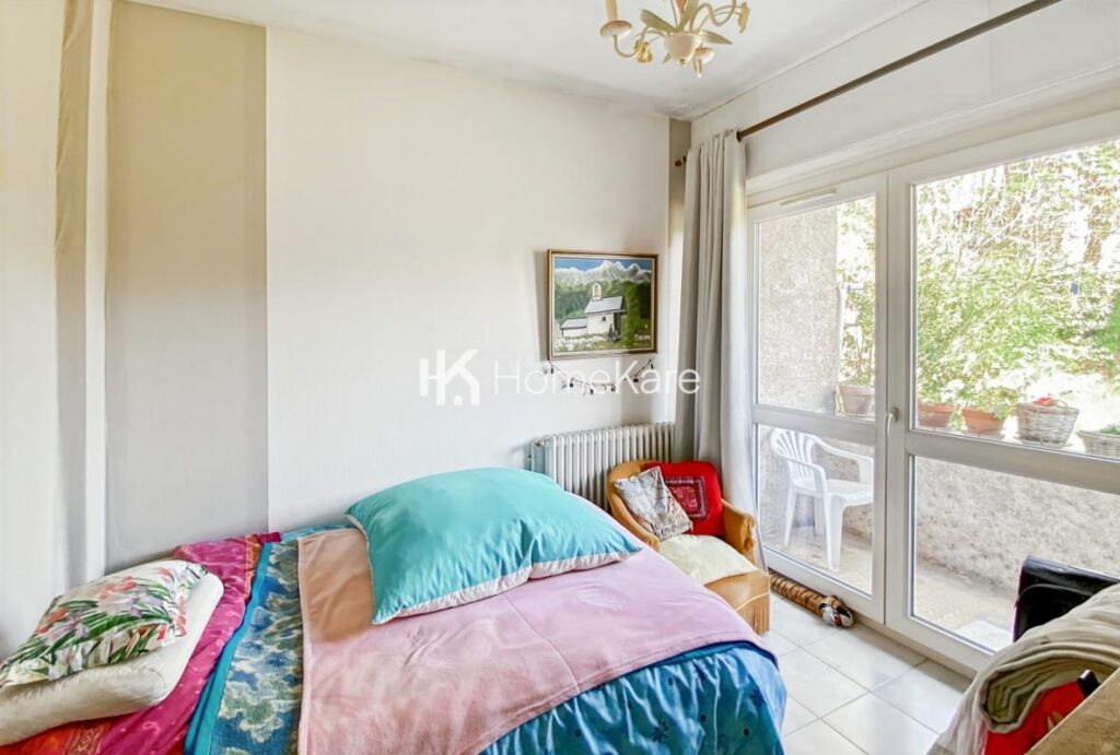 CHARMANTE MAISON SPACIEUSE – 9 pièces – 8 chambres – 270 m²