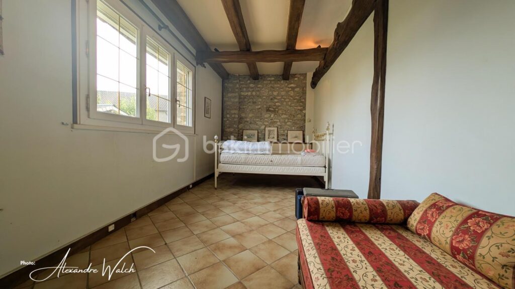 Charmante Maison de caractère à Rénover – Opportunité Unique ! – 7 pièces – 5 chambres – 198 m²