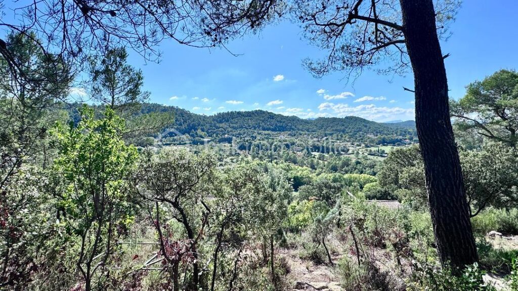 Achat d’une Maison familiale avec vue dominante sur la vallée – 4 pièces – 3 chambres – 119 m²