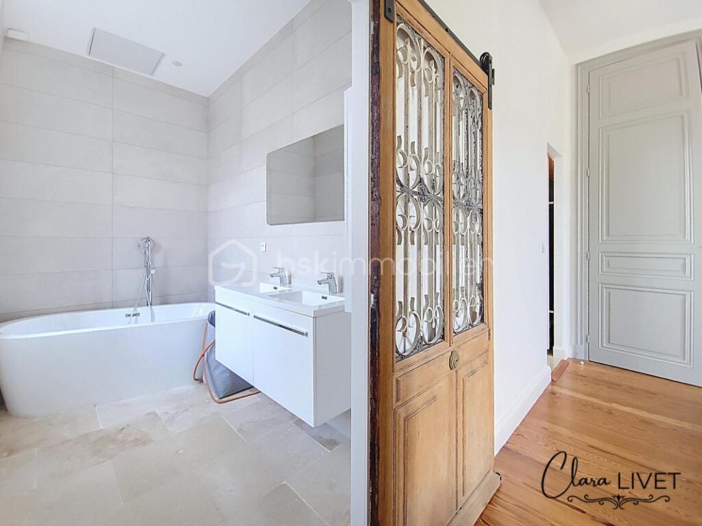 ✨ Exclusivité – T3 de charme dans maison de maître du XIXe siècle – Limas ✨ – 3 pièces – 2 chambres – 73 m²