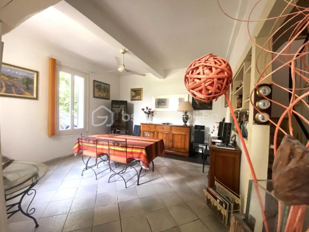 ✅ RARE — Maison 139m² avec piscine, 1150m² terrain, sans vis-à-vis – 6 pièces – 4 chambres – 139 m²