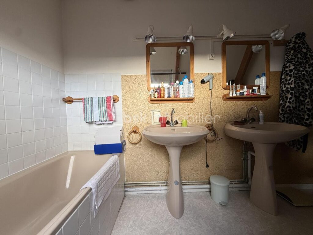 Maison avec vue imprenable – 4 pièces – 3 chambres – 120 m²