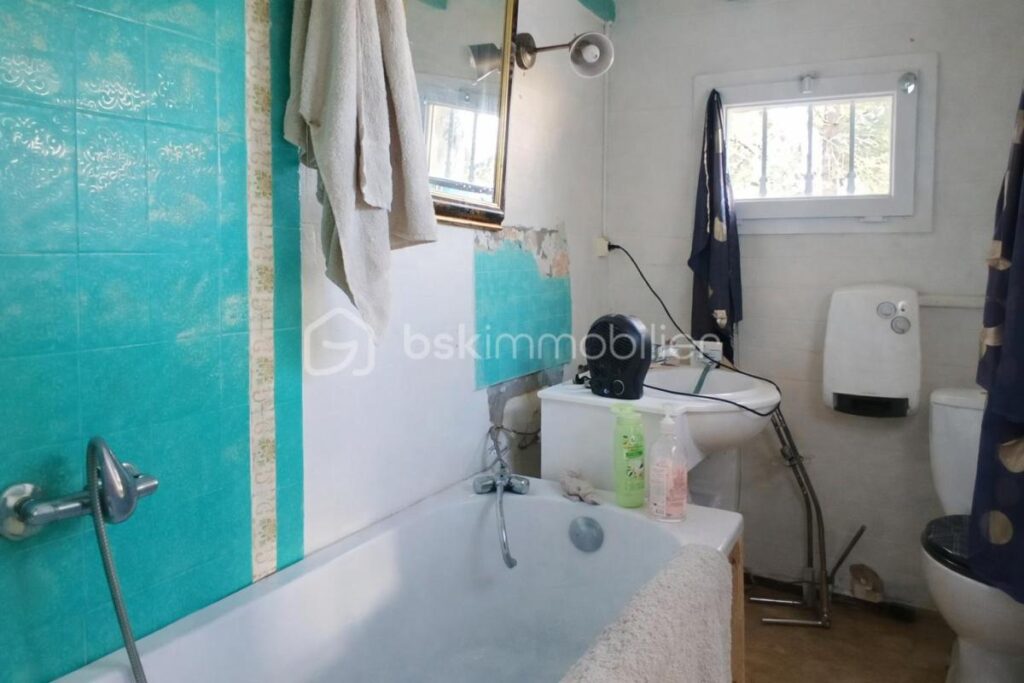 AIGUES MORTES : Maison 4 pièces avec terrasse – Cadre verdoyant et calme absolu – 4 pièces – 2 chambres – 60 m²