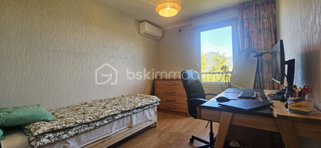 T3 lumineux avec vue dégagée sur Grenoble – 3 pièces – 2 chambres – 68 m²