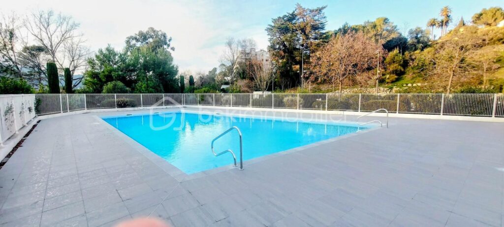 SUPERBE 3 PIECES DANS RÉSIDENCE DE STANDING (le Green domaine)ET 2 PARKINGS PRIVATIFS – 3 pièces – 2 chambres – 63 m²