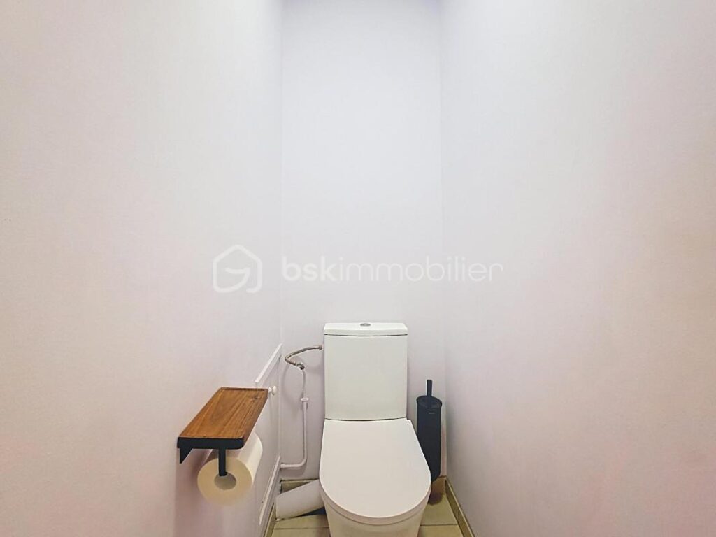 Bel appartement 5 pièces de 97m² – 5 pièces – 3 chambres – 96 m²