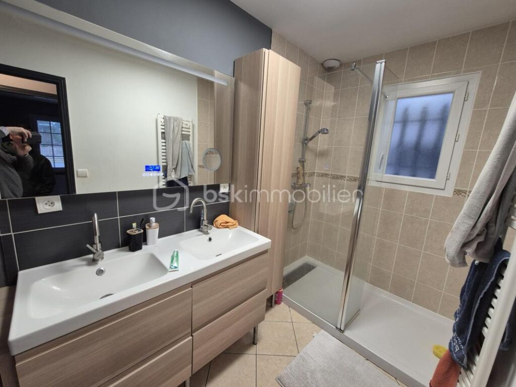 Maison 112 m2 avec piscine en parfait état à Poilly-lez-Gien – 5 pièces – 4 chambres – 112 m²