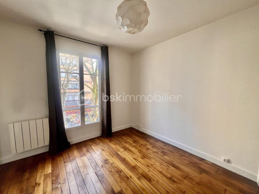 T2 de 43 m2 au 2ème étage sans ascenseur – RUE DE CRIMEE – Paris XIXème – 2 pièces – 1 chambre – 42 m²