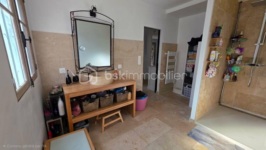 A Draguignan (Var) – Propriété d’exception en pierre – Panorama unique sur Draguignan et le massif des Maures – 180 M² – GARAGE – CARE PORT – CAVE – PISCINE – 6 pièces – 4 chambres – 180 m²