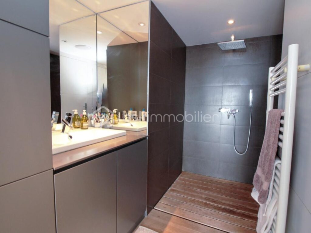 APPARTEMENT 2 PIECES DE STANDING AVEC VUE MER PANORAMIQUE ET TERRASSE SUD AU CALME NICE FABRON – 2 pièces – 1 chambre – 56 m²