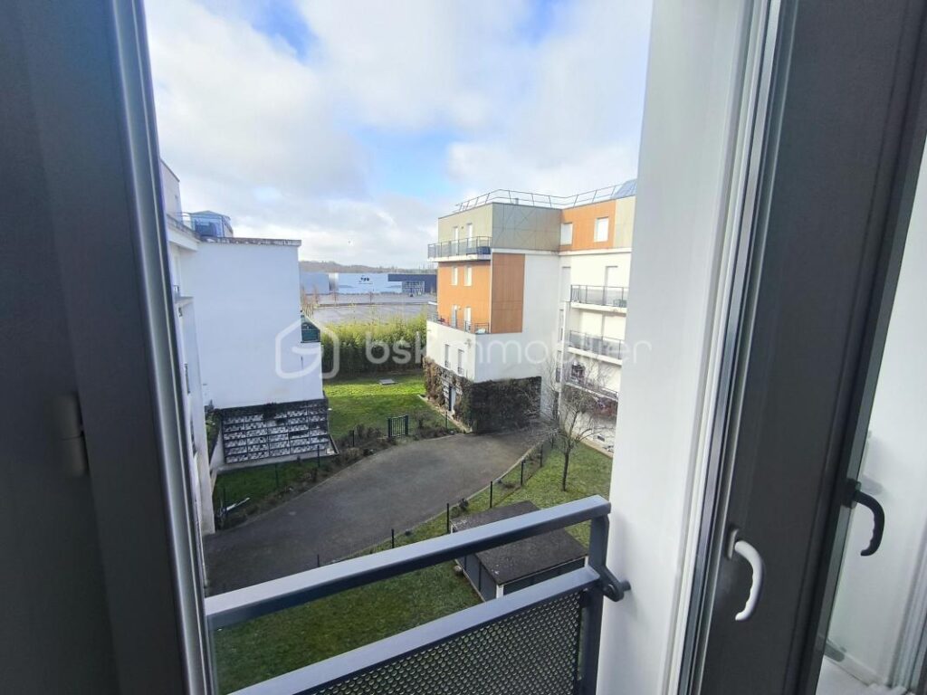 Beau 3 pièces dans immeuble récent avec 2 parkings – 3 pièces – 2 chambres – 56 m²