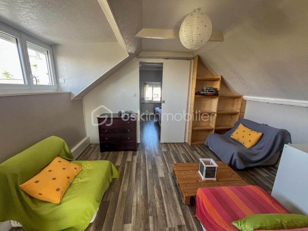 🏡 Deux maisons, deux ambiances, un cadre exceptionnel – 8 pièces – 5 chambres – 176 m²