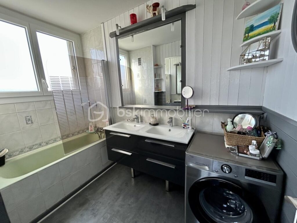 Appartement T4 de 77m2 proche Annecy – 4 pièces – 2 chambres – 77 m²