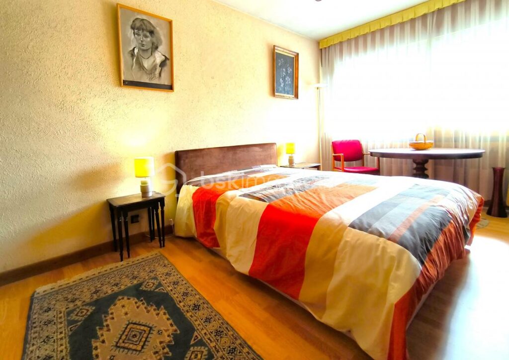 MAISON D’ARCHITECTE DE 361m2 – 8 pièces – 5 chambres – 361 m²