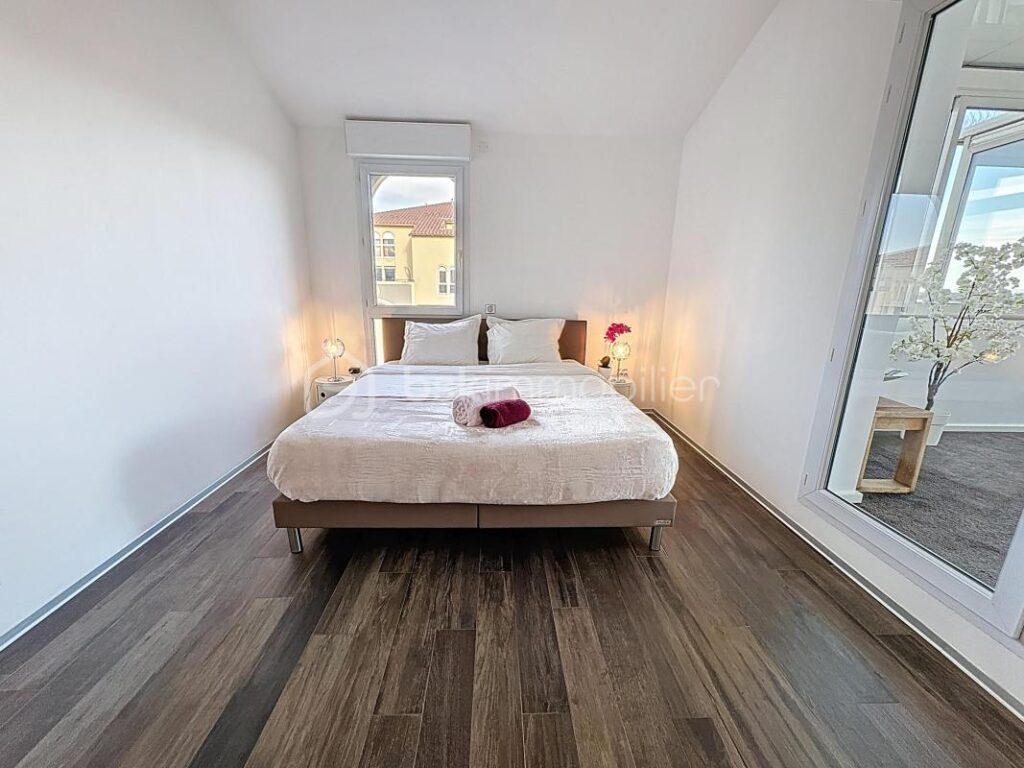 •⁠ ⁠COUP DE COEUR – LATTES PORT ARIANE- RARE – VUE EXCEPTIONNELLE- APPARTEMENT T3 DE STANDING 89m2- DEUX GARAGES BOX – DEUX PLACES DE PARKING * – 3 pièces – 2 chambres – 89 m²