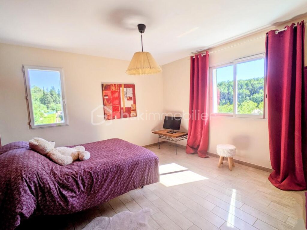 Maison contemporaine de 139m2 – 6 pièces – 4 chambres – 139 m²