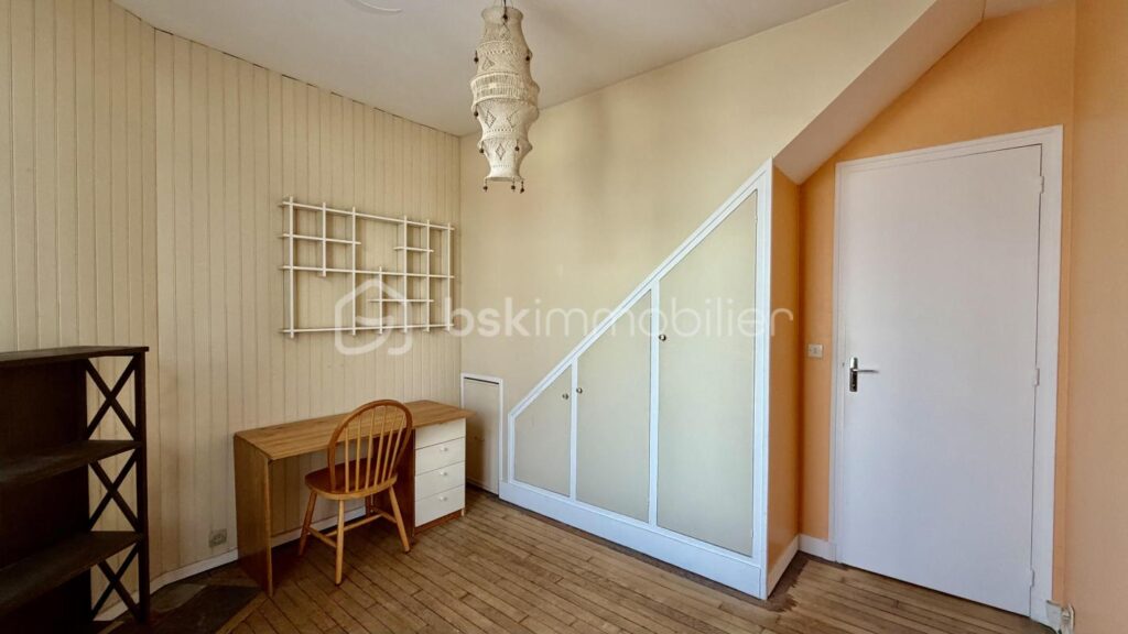 Exclusivité pour cette charmante maison nichée au coeur de Conflans !!! – 5 pièces – 4 chambres – 110 m²