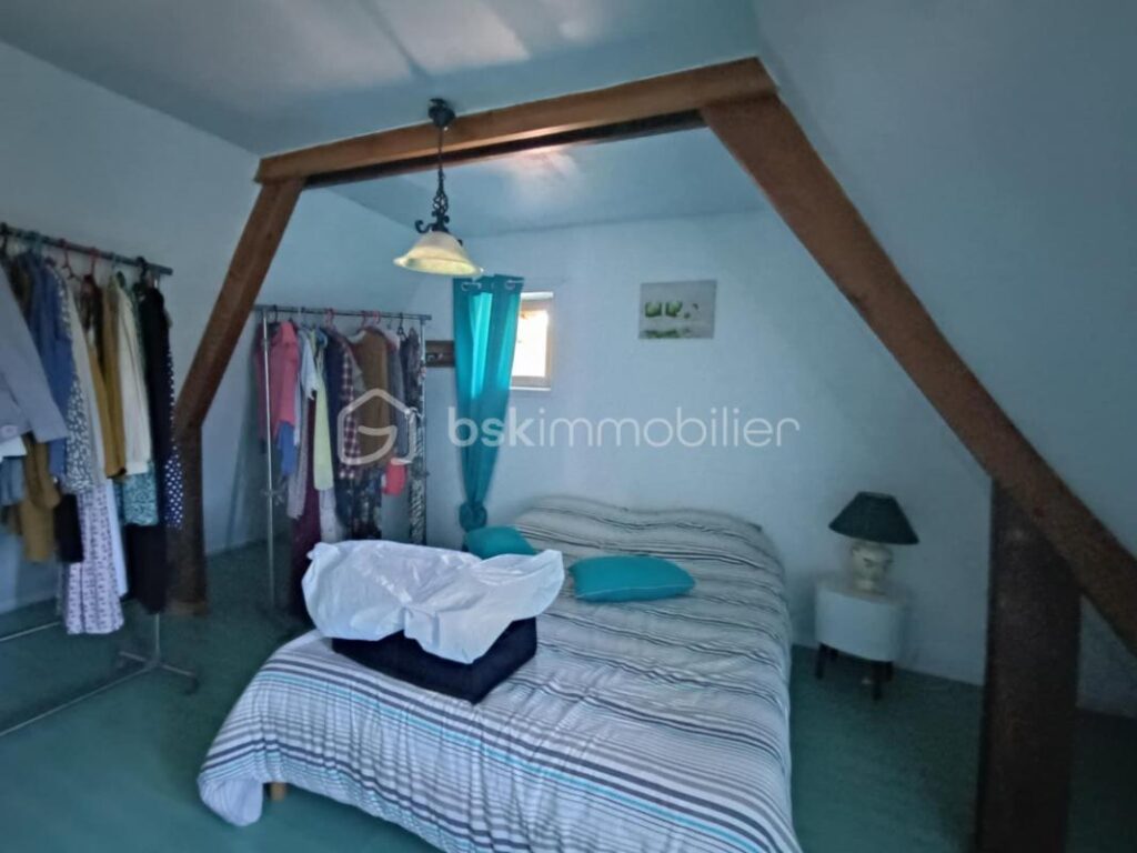 Ancienne et Magnifique Bâtisse en Pierres de 132 m2, située à Doissat 24170 – 6 pièces – 4 chambres – 132 m²