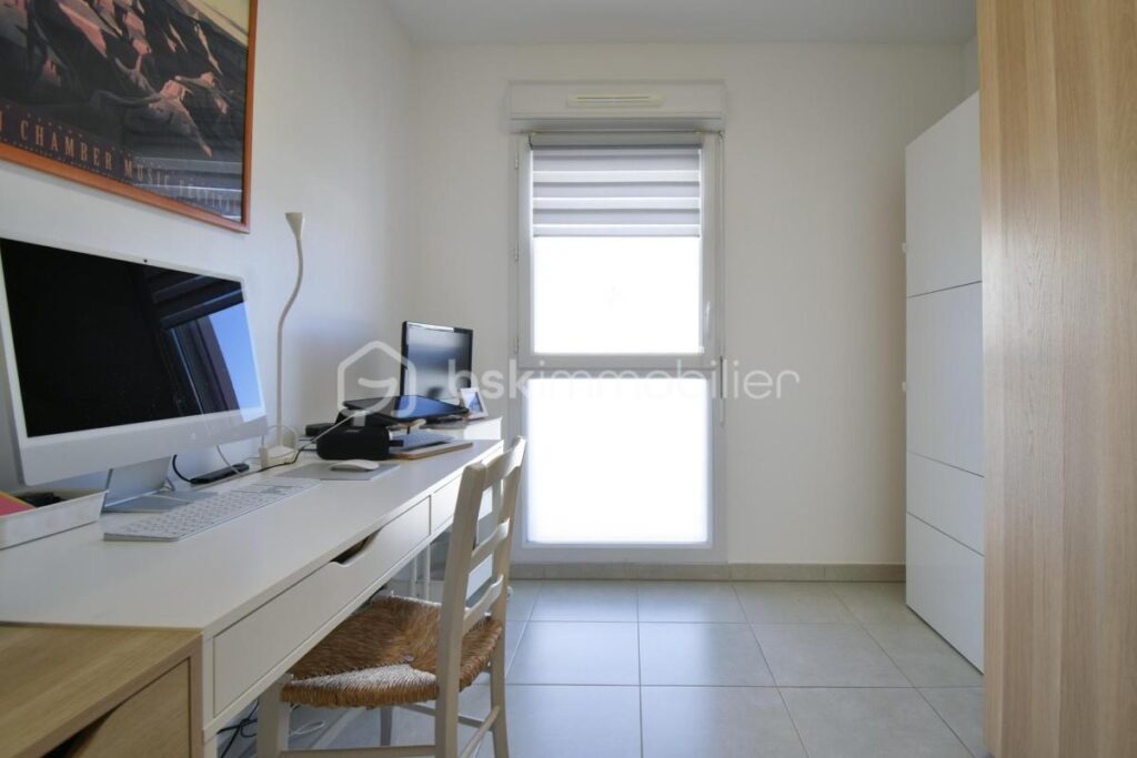 T4 récent équipé et meublé – Terrasse – Résidence 2021 – Prêt à emménager immédiatement – 4 pièces – 3 chambres – 73 m²