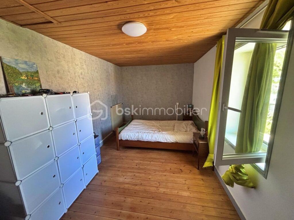 Maison authentique dans un village à caractère – 5 pièces – 3 chambres – 165 m²