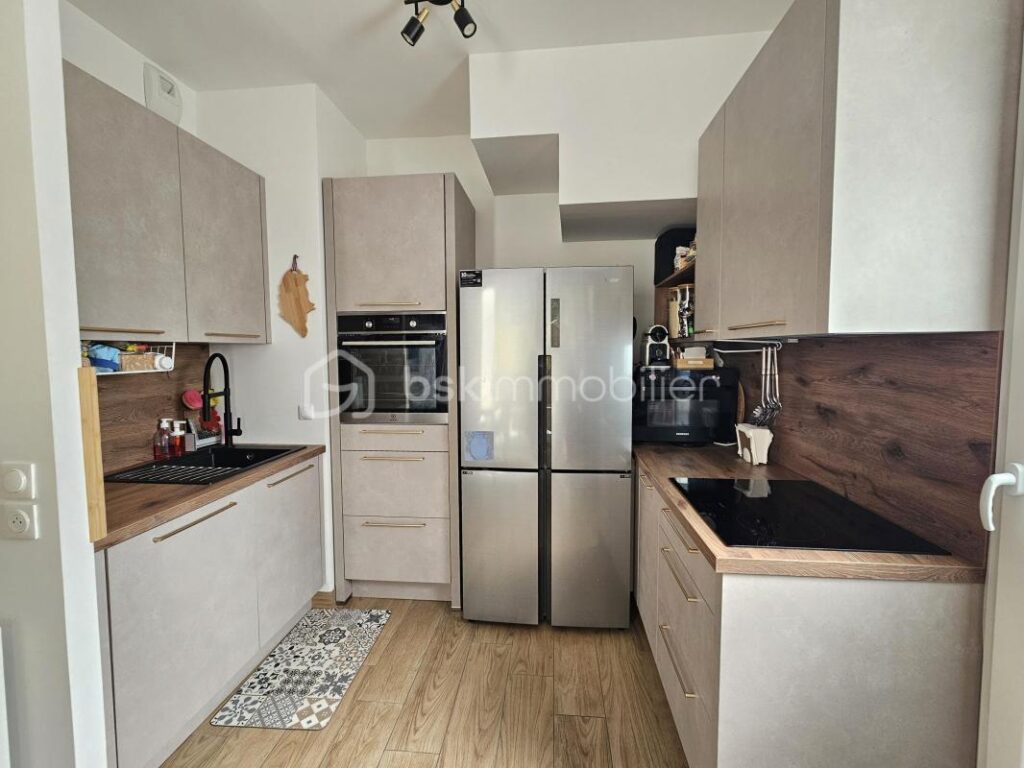 Appartement Duplex F3 2023 bord du canal 2 terrasses parking – 3 pièces – 2 chambres – 63 m²