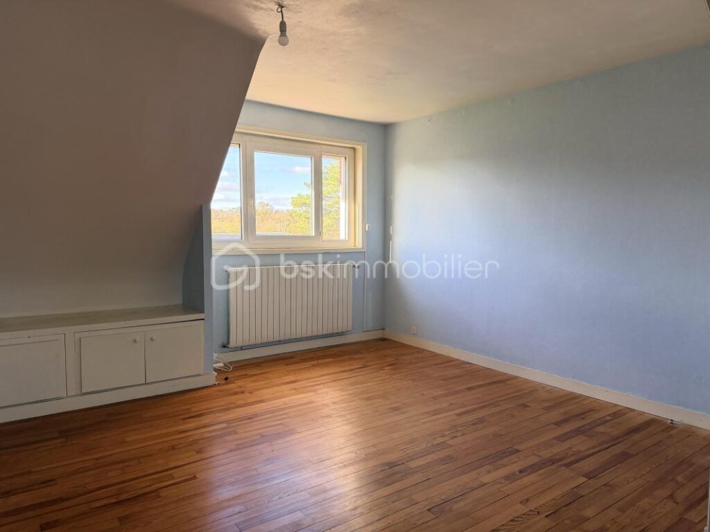 Maison Familiale – 7 pièces – 5 chambres – 155 m²