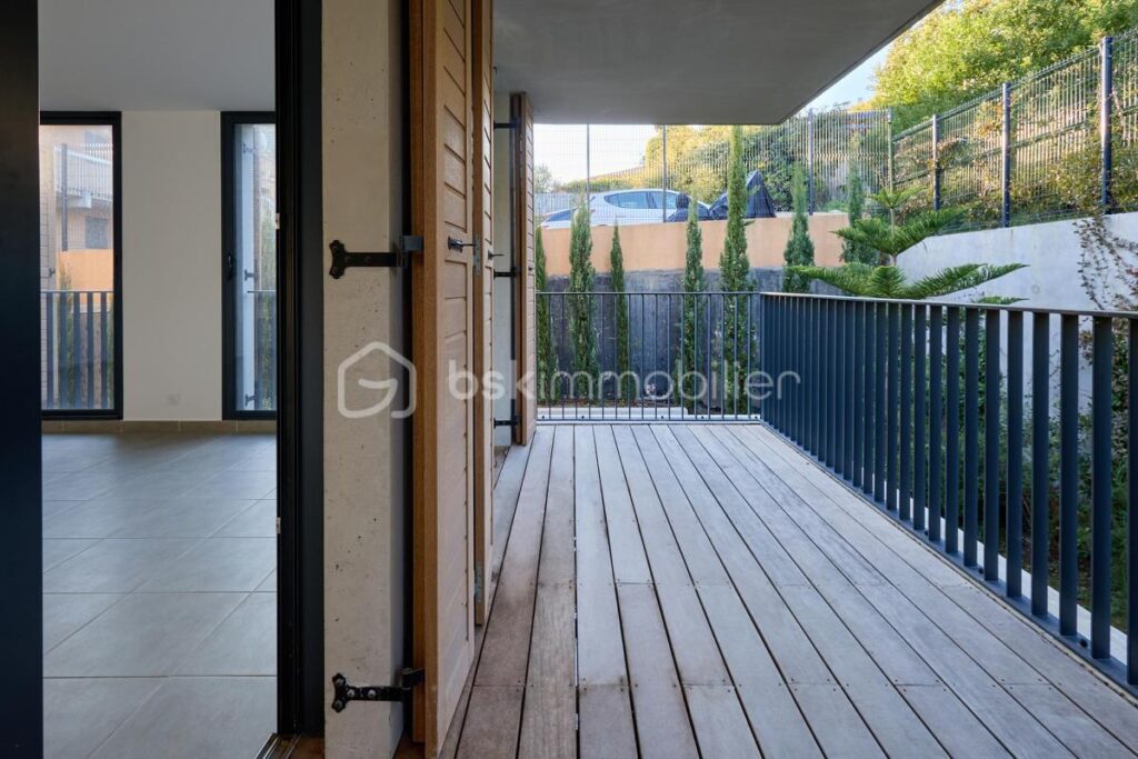 Appartement T3 neuf avec terrasse et vue jardin – Prestations de qualité – Secteur des Pins – 3 pièces – 2 chambres – 62 m²