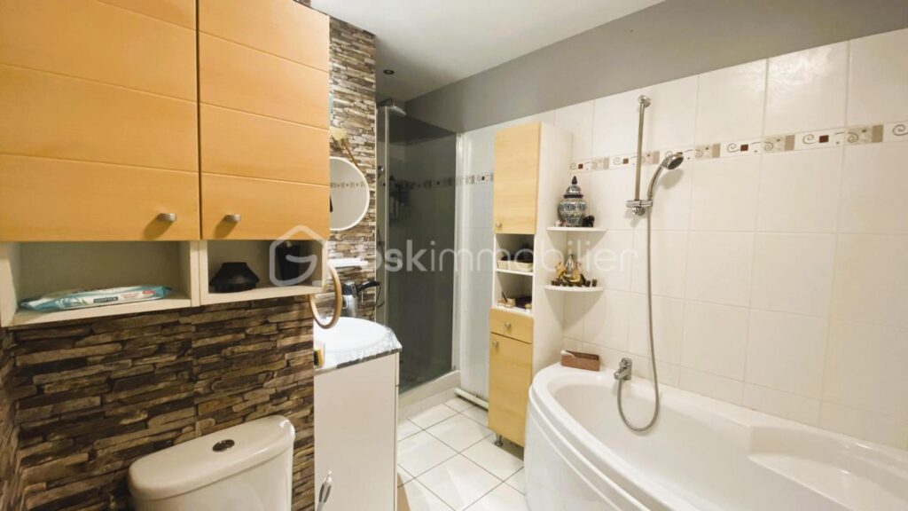 Nantes – Ile de Nantes Palais des Sports – Appartement 4 pièces – 3 chambres – 3 terrasses – Double garage – 4 pièces – 3 chambres – 104 m²