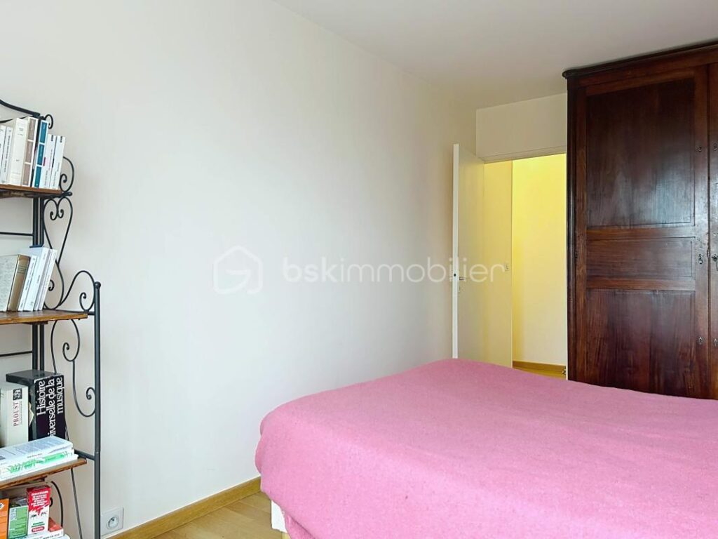 ***DUPLEX AVEC TERRASSE ET BALCONS*** – 5 pièces – 3 chambres – 108 m²