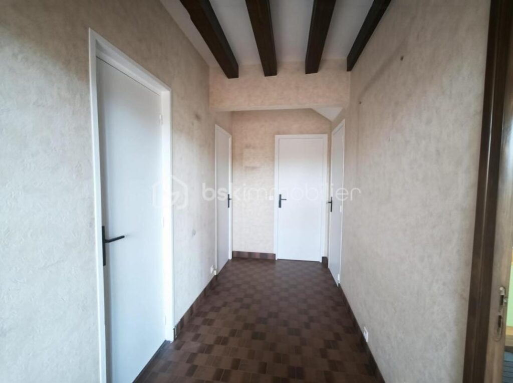 Claire ROSSIGNOL by BSK IMMOBILIER propose à Mazangé – 4 pièces – 3 chambres – 115 m²