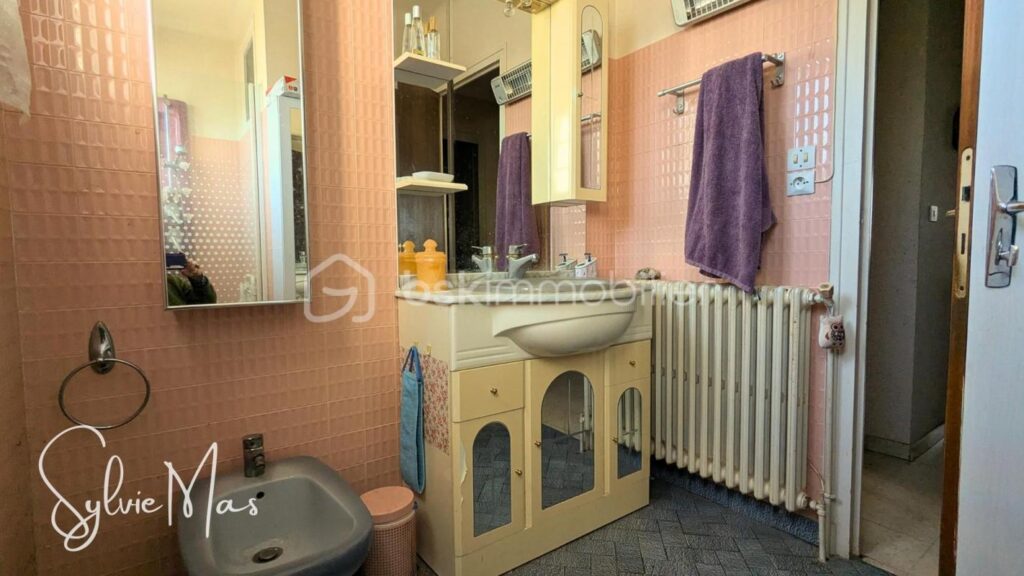 Maisons 4 pièces sur sous sol complet et jardin arboré 2 400 m2 – 5 pièces – 3 chambres – 125 m²