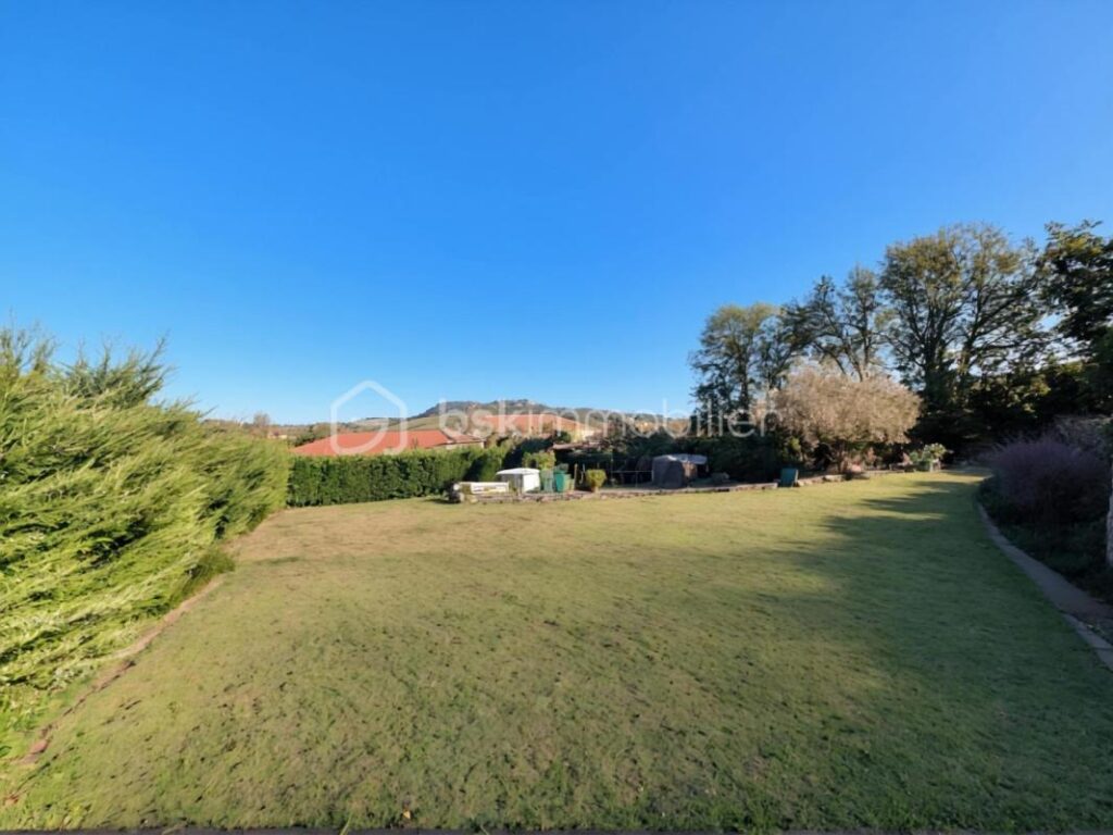 Maison familiale avec bureau indépendant – Pessan – 6 pièces – 4 chambres – 167 m²