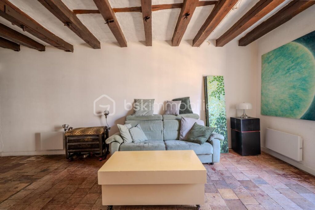 Appartement de Charme au Cœur du Vieux Tours – 2 pièces – 1 chambre – 58 m²