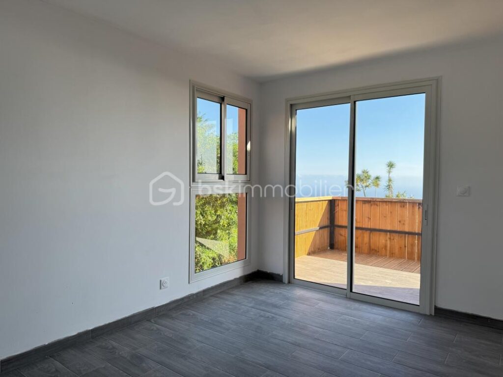 Maison neuve 150 m² – 5 pièces – 3 chambres – 150 m²