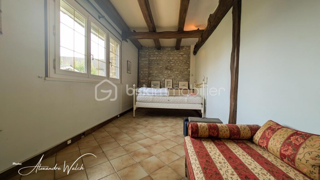 Charmante Maison de caractère à Rénover – Opportunité Unique ! – 7 pièces – 5 chambres – 198 m²