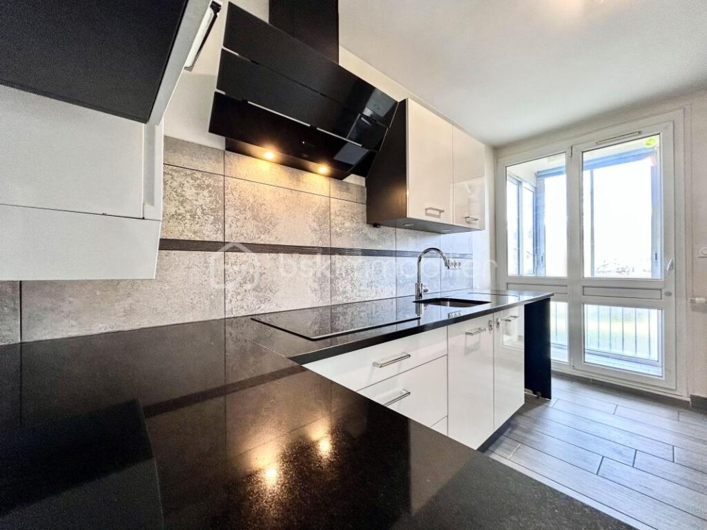 Appartement T4 / 78m2 Saint-martin-d’heres – DOMAINE UNIVERSITAIRE – 4 pièces – 3 chambres – 78 m²