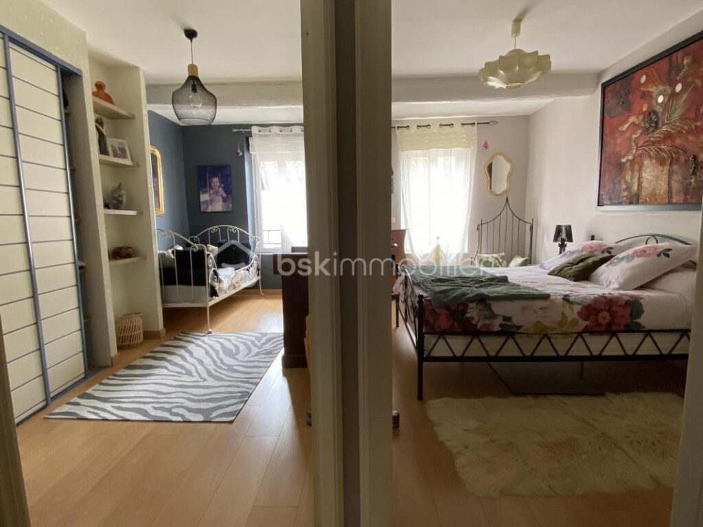 Maison de ville T4/T5 – 5 pièces – 4 chambres – 150 m²