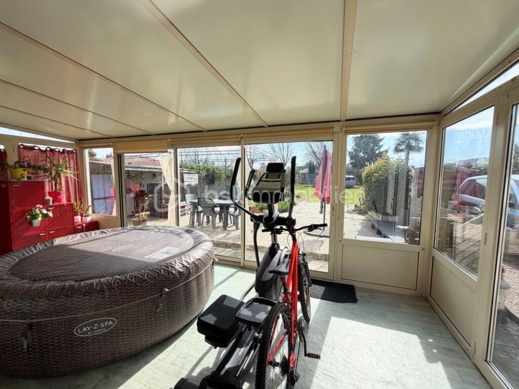 Maison idéalement située dans un quartier calme, vue Pyrénées – 9 pièces – 4 chambres – 106 m²