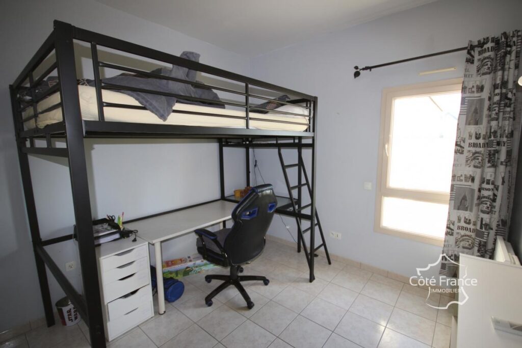 MAISON D’EXCEPTION 8 chambres, habitable de plain pied, avec – 9 pièces – 8 chambres – 212 m²