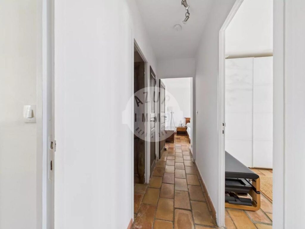 Maison de plain pied sur Roquevaire de 96m² sur 900m² de terrain avec piscine – 5 pièces – 3 chambres – 96 m²