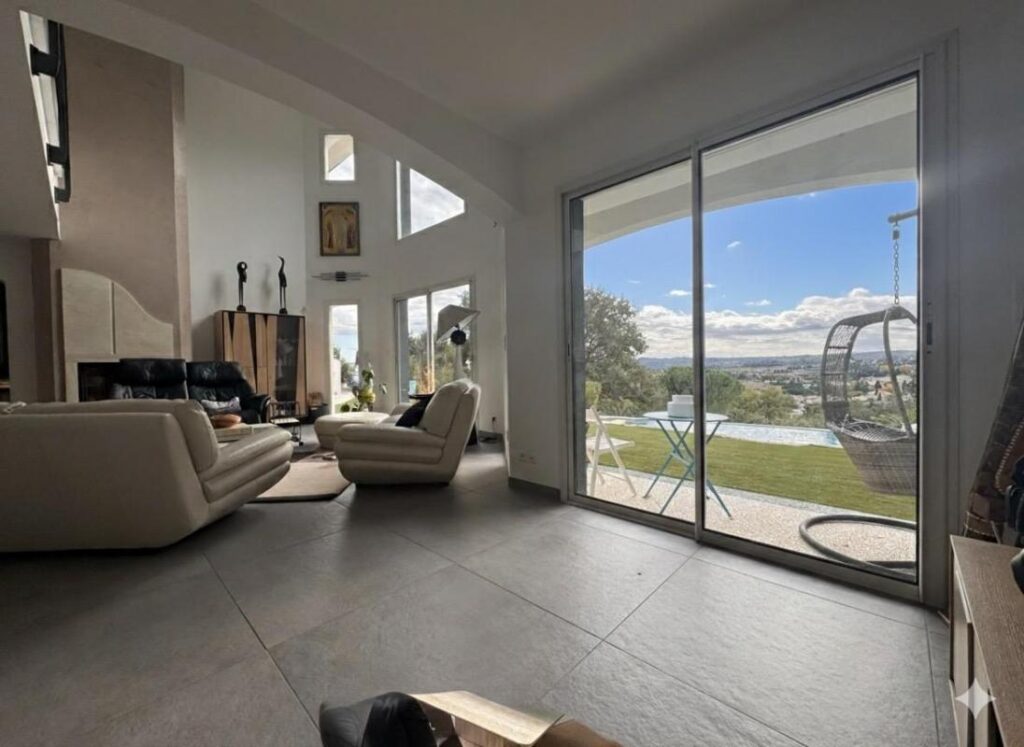 Maison à vendre Rochefort-du-Gard – 6 pièces – 4 chambres – 202 m²